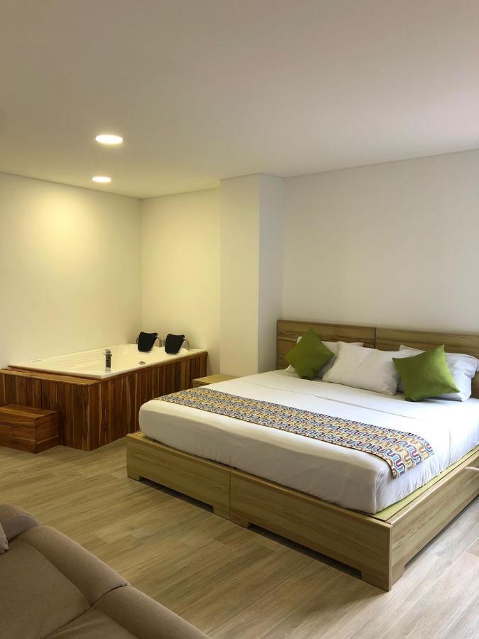 Alto Verde Hotel Гуатапе Экстерьер фото